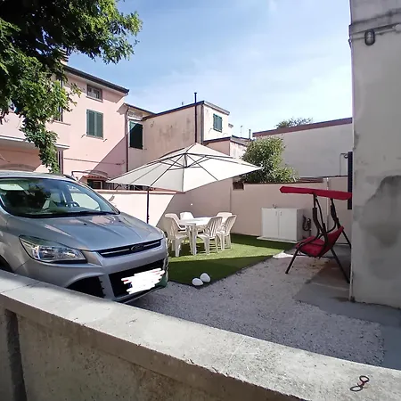 Villino Al Mare Διαμέρισμα Marina di Cecina